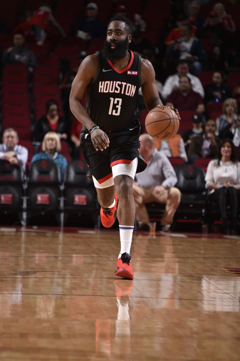 欧冠改制后连续3场破门最年轻榜单：17岁卡尔居首，姆巴佩次席（欧冠改制以来连续三场进球最年轻球员榜：17岁卡尔居首，姆巴佩第二）