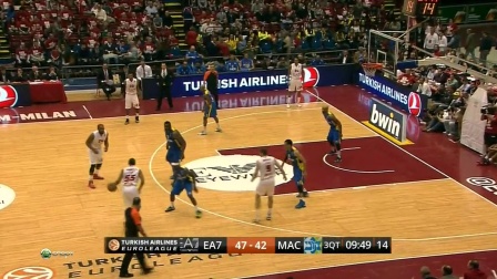 博格自言过早退役很愚蠢，梅总前教练找到下家，李娜出战表演赛（博格称过早退役太愚蠢，梅总前教练另觅东家，李娜将出战表演赛）