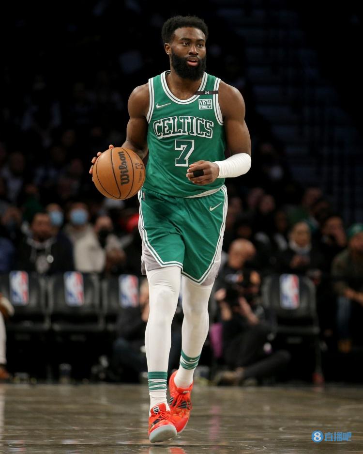 篮球火箭球员连续三场命中关键投篮（火箭球员三场连中关键投篮）