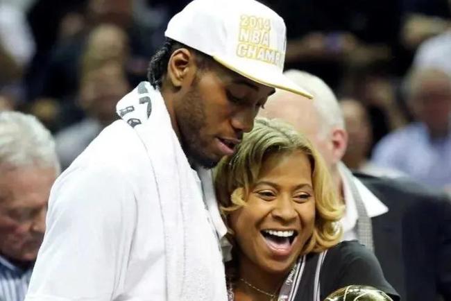 马竞vs圣吉罗斯联合：阿尔瓦雷斯搭档格列兹曼，小西蒙尼出战（格列兹曼携手阿尔瓦雷斯，马竞迎战圣吉罗斯联合，小西蒙尼出战）