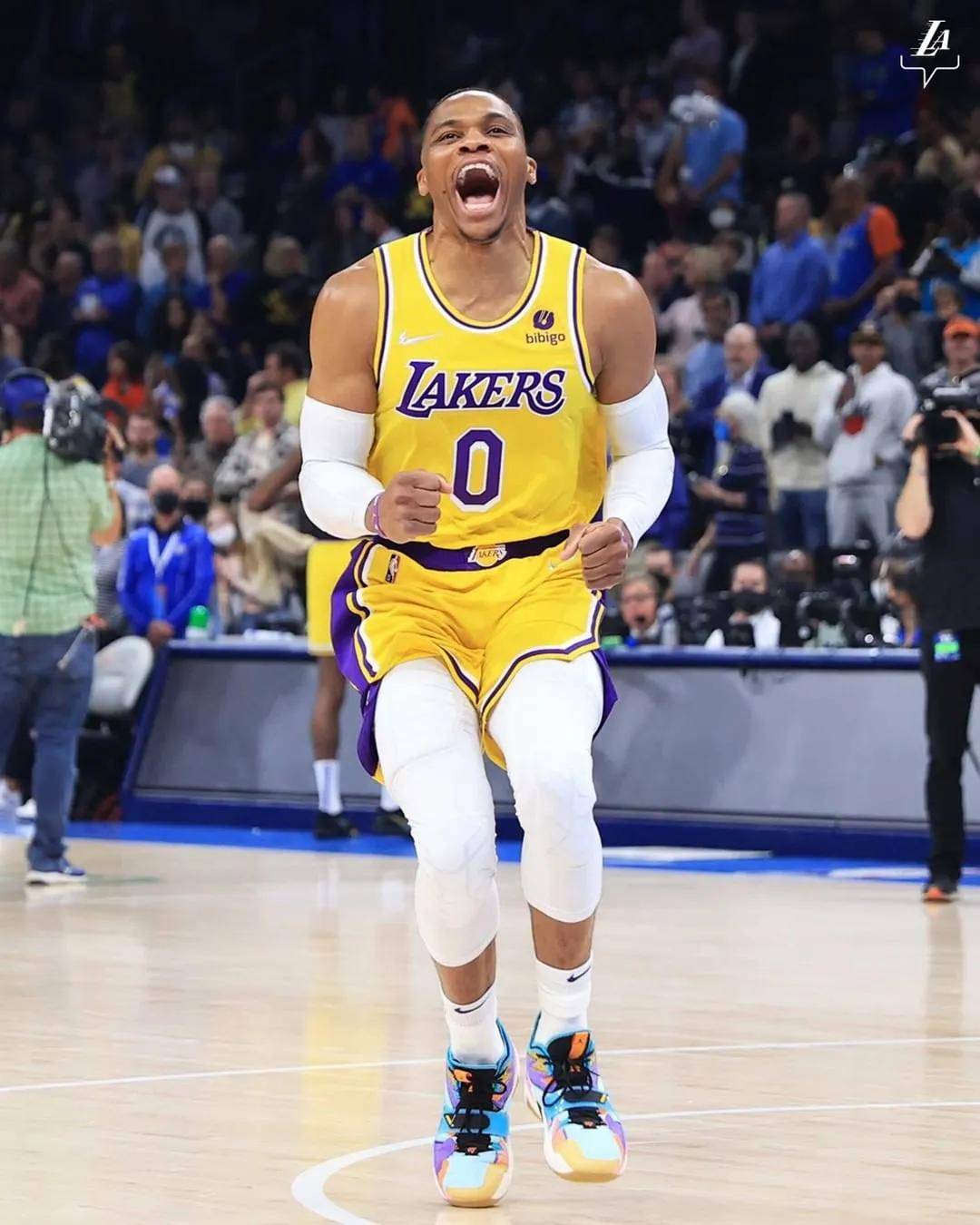 记者：利物浦暂时不会对伊萨克提出报价，一切取决于纽卡意愿（记者：利物浦短期内不会报价伊萨克，下一步取决于纽卡态度）